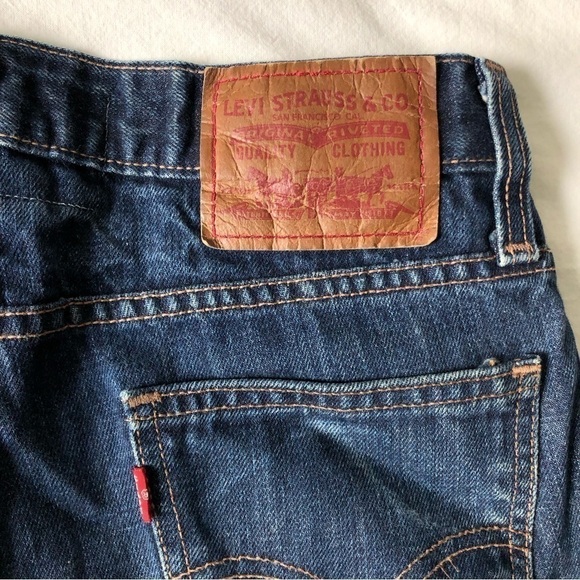 VINTAGE Leviās Denim Distressed Cutoff Shorts - Picture 3 of 10